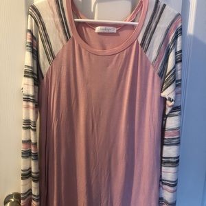 Women’s tops. Mostly online beautque